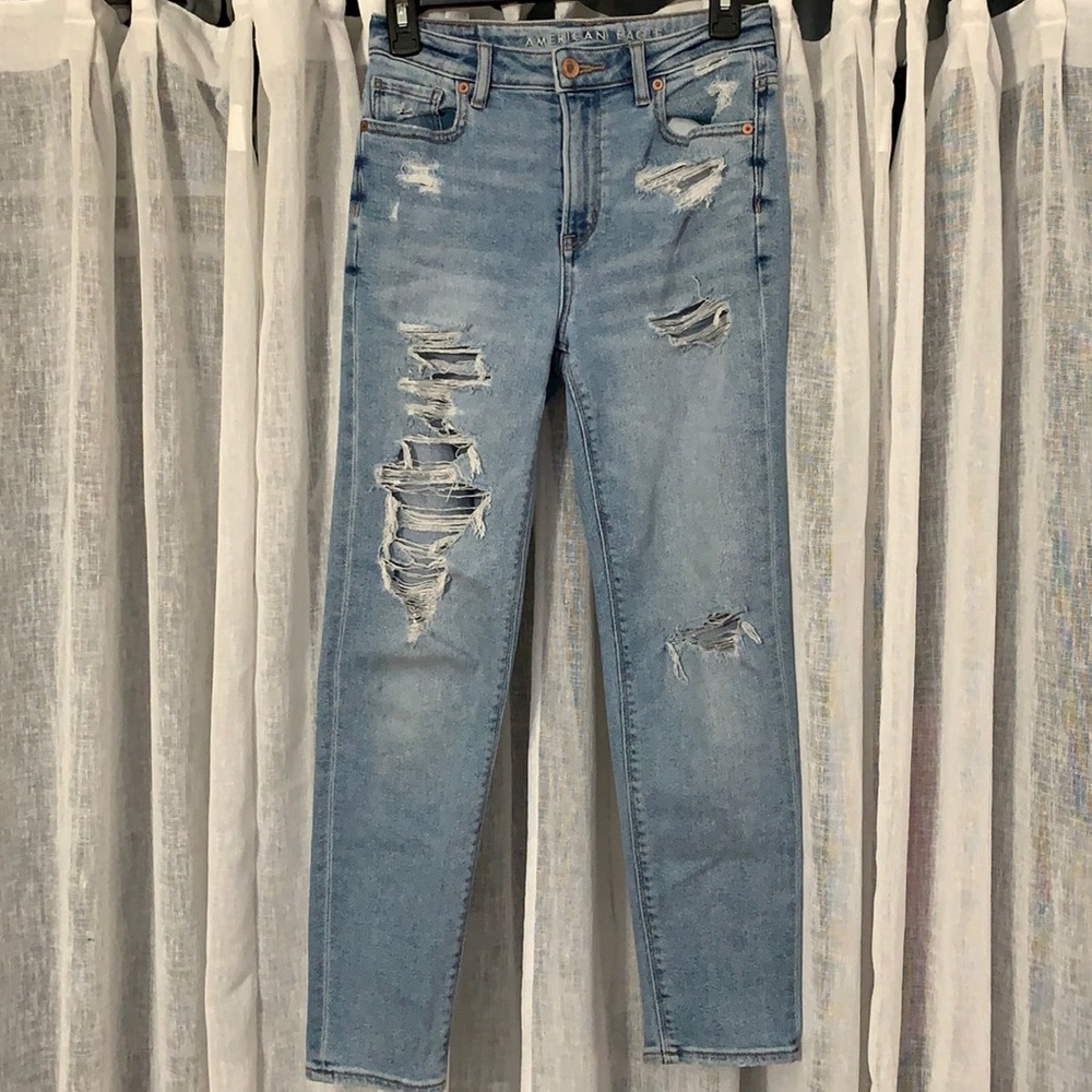 American Eagle Mom Jeans
